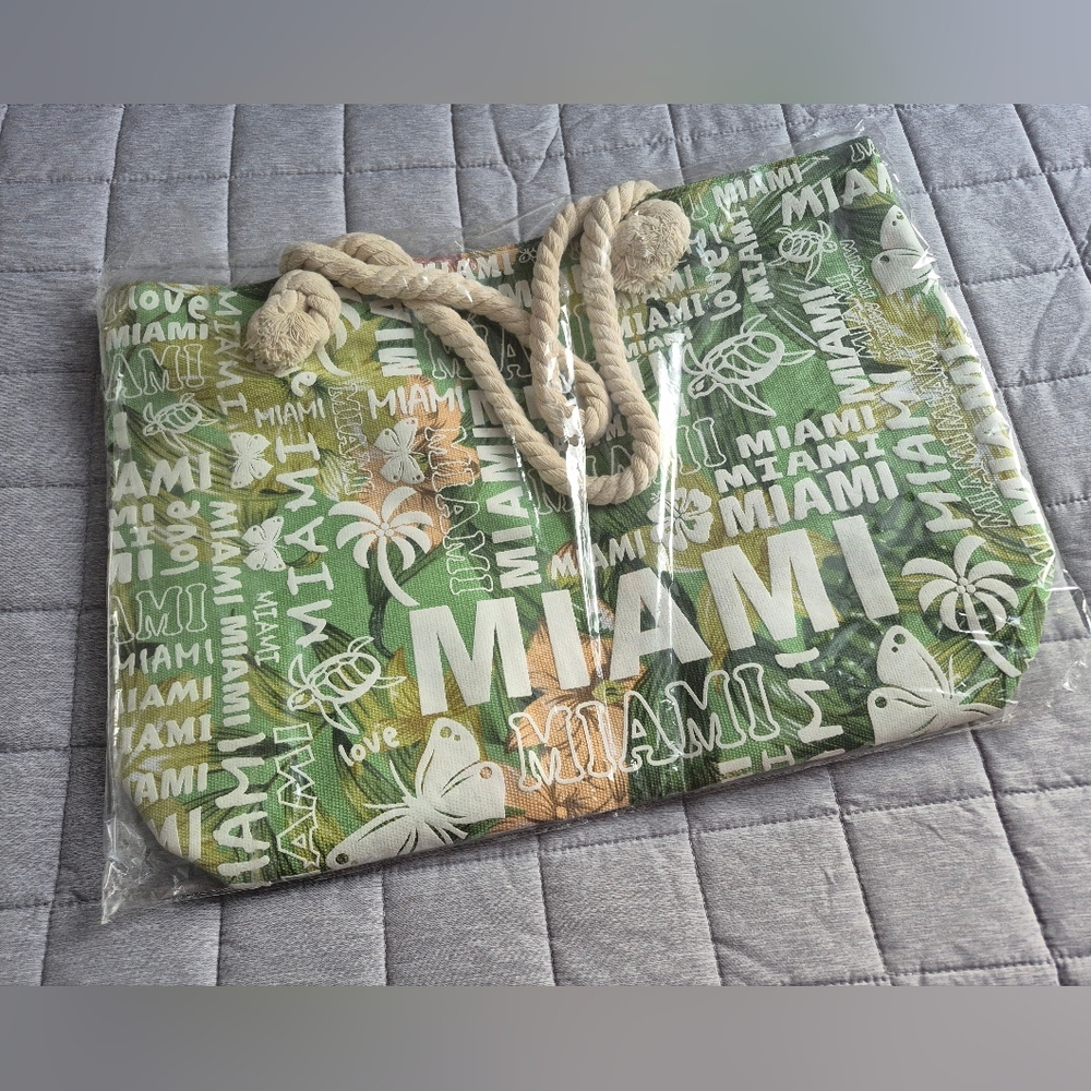 📢2/25‼️ NWT Miami Beach Tote Bag - Picture 3 of 11